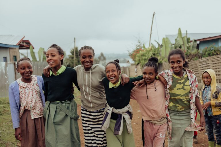 Radiobeiträge zu unserer „100 Mädchen“ Kampagne